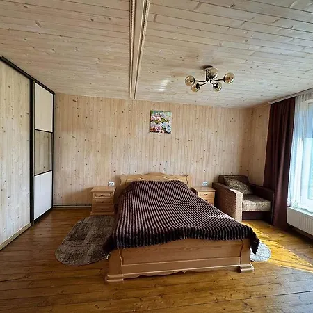 лісова лілея